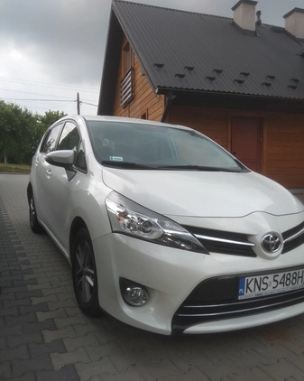 Toyota Verso cena 25000 przebieg: 325000, rok produkcji 2015 z Grybów małe 137